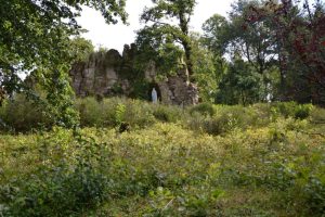 Église La Grotte D’etang Sur Arroux à Étang-sur-Arroux