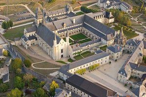 Église Abbaye Royale de Fontevraud Abbaye à Fontevraud-l'Abbaye
