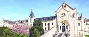 Église Carmel Notre Dame de Lourdes Carmélites à Lourdes