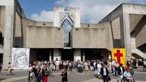 Église Sainte Bernadette à Lourdes