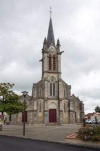 Eglise St Pierre de Nieul Le Dolent à Nieul-le-Dolent