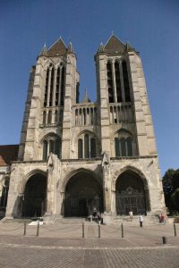 Église Cathédrale La Nativité de Notre-dame Noyon à Noyon