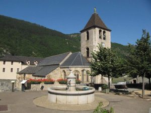 Église Quezac Nd de La Nativité à Quézac