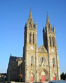Eglise Saint Hilaire à Saint-Hilaire-du-Harcouët