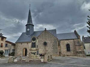 Eglise à Saint Hilaire La Treille à Saint-Hilaire-la-Treille