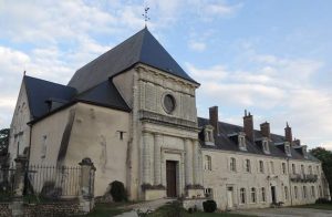 Église Saint Martin Des Bois Abbaye Saint Georges Bénédictins à Saint-Martin-des-Bois