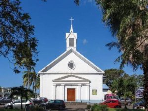 Église Sainte-suzanne à Sainte-Suzanne