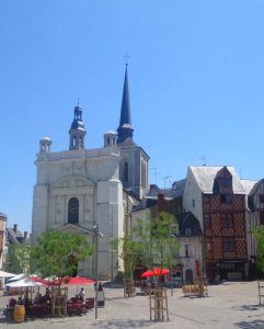 Église Saint Pierre à Saumur