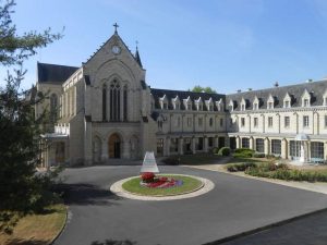 Église Servantes Des Pauvres de Jeanne Delanoue à Saumur