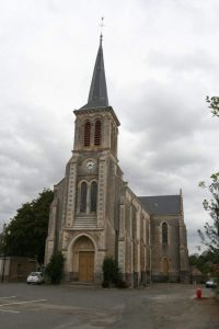 Église Saint Médard à Soulgé-sur-Ouette
