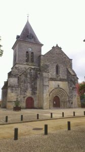 Église Saint Pierre à Villegouge