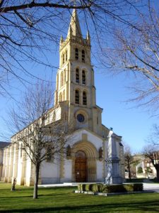 Église Villeneuve La Rivière à Villeneuve-la-Rivière