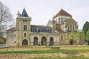 Église Saint Bernard à Fontaine-lès-Dijon