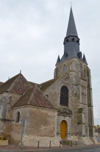 Église Notre Dame à Yèvres