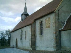 Eglise Saint Pierre à Nouzerolles