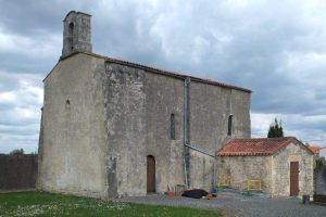 Église Anais : Saint Pierre à Anais