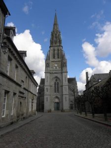 Église Basilique Basilique Notre-dame de Délivrance à Quintin
