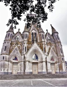 Église Cerizay Presbytère à Cerizay
