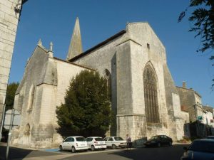Église La Rochefoucauld : Notre Dame à La Rochefoucauld-en-Angoumois