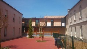 Église Les Pins : Maison de Retraite Le Logis Du Soudet à Villebois-les-Pins