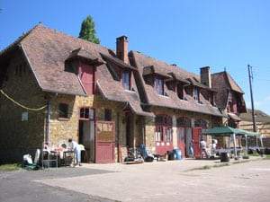 Église Maison Religieuse Focolari à Bruyères-le-Châtel