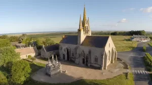 Église Notre Dame de Tronoën Tronoën à Saint-Jean-Trolimon