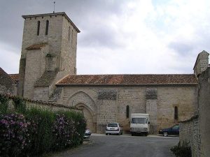 Église Villefagnan : Saint Pierre à Villefagnan